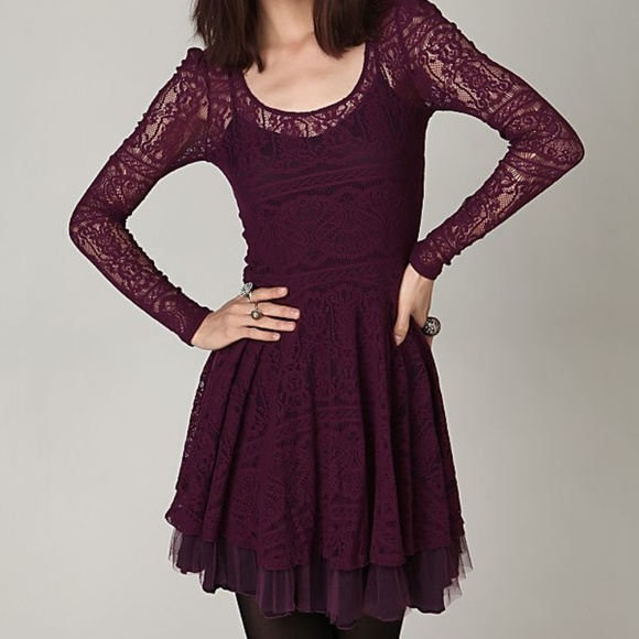 Free People Dresses & Skirts - Free People Plum Long Sleeve Lace Dress 🍁